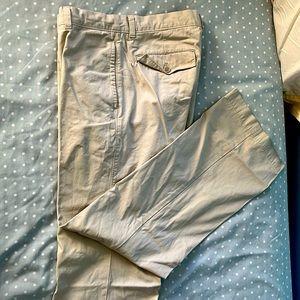 Banana Republic Men’s Chino Pants 32/32 Cream Colored